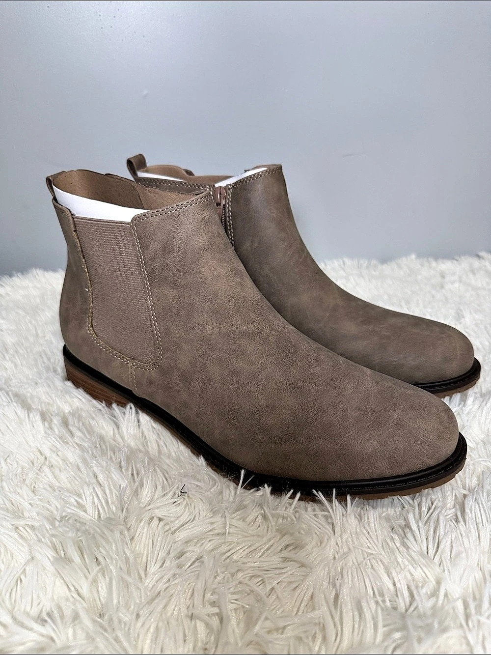 White Mountain caching Ankle Boots in Taupe 
NWT